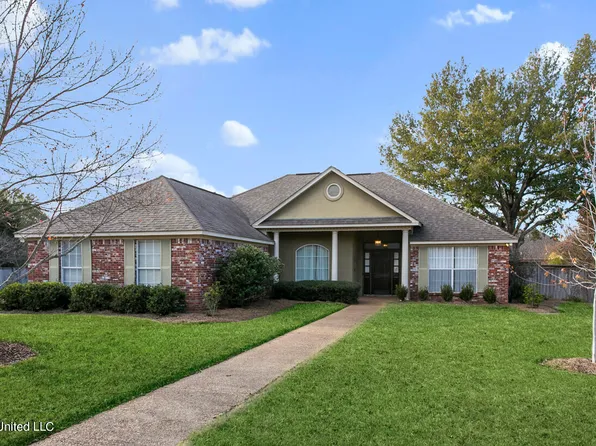 447 Madison Oaks Dr, Madison, MS 39110