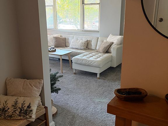 4th image of 11820 Edgewater Dr APT 219