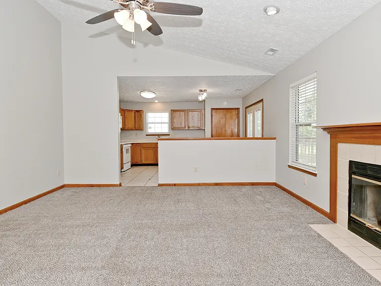 7837 Almond Dr — Photo 6