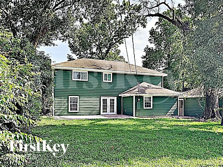 10122 Woodhollow Dr — Photo 15