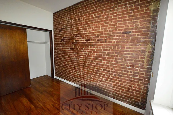 Rented by City Stop Realty | media 44