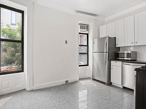 3rd image of 420 8th Ave APT 1B