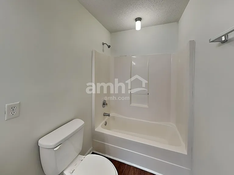 1106 Kerry Greens Dr — Photo 17