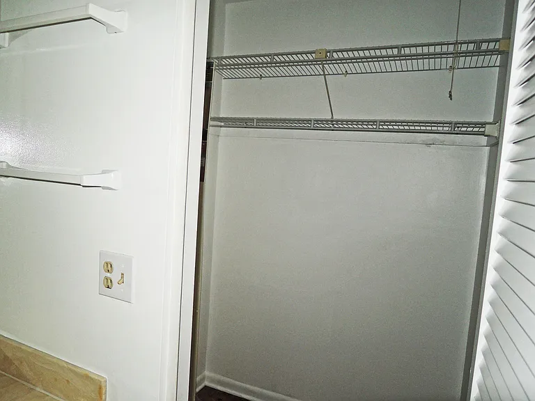 322 Colony Ln #C — Photo 16