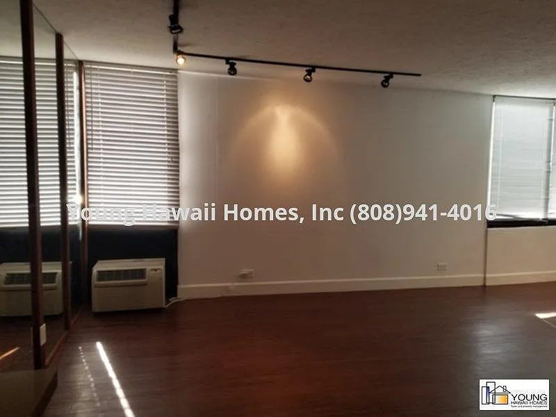 2 bed, $2,100 — Photo 3