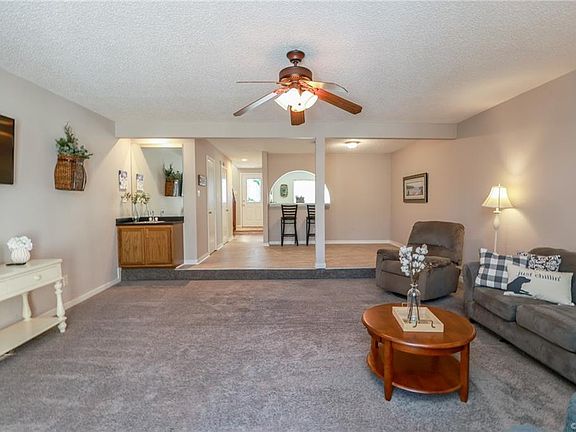 4th image of 6165 Rolling Forest Cir