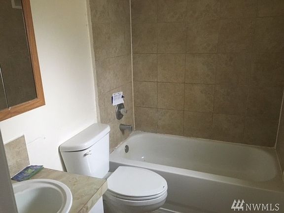 4th image of 33427 89th Avenue Ct S