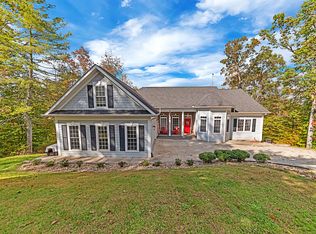 106 Wallberry Rd, Oak Ridge, TN 37830