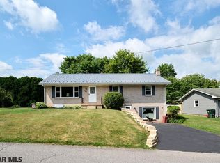 523 Ripka Ln, Bellefonte, PA 16823