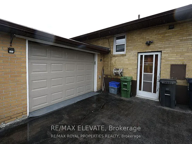 14 Mozart Ave — Photo 2