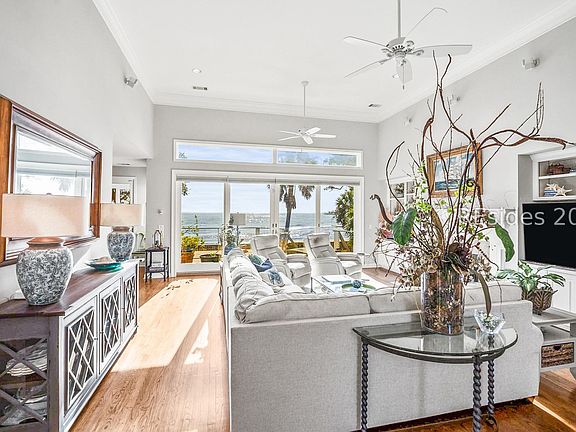 4th image of 11 River Club Dr