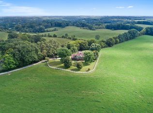 580 Seven Mile Ferry Rd, Cunningham, TN 37040