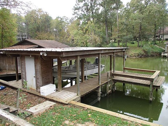 4th image of 196 W Village Cove Loop