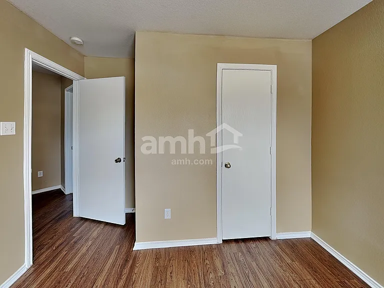 51 Jan Ln — Photo 20