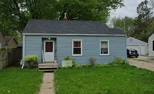 613 Morton Ave Photo 1