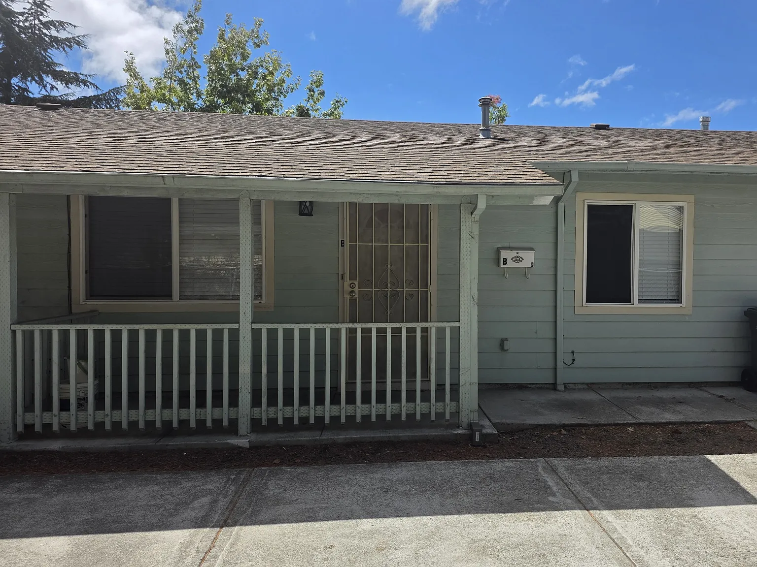 2 bed, 810 sqft, $2,400 — Photo 3
