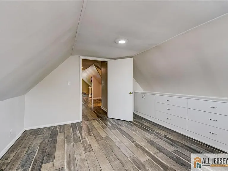 37 E Somerset St #2 — Photo 19