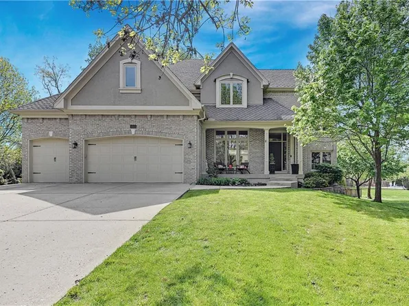 14521 Woodson St, Overland Park, KS 66223