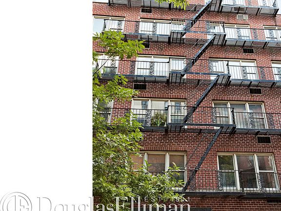 5th image of 180 Thompson St APT 3E