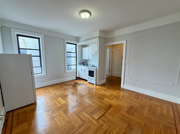 8815 3rd Avenue image 1 of 7