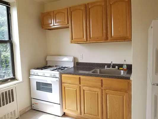 Rented by BRICK & GALO REALTY CORP | media 18