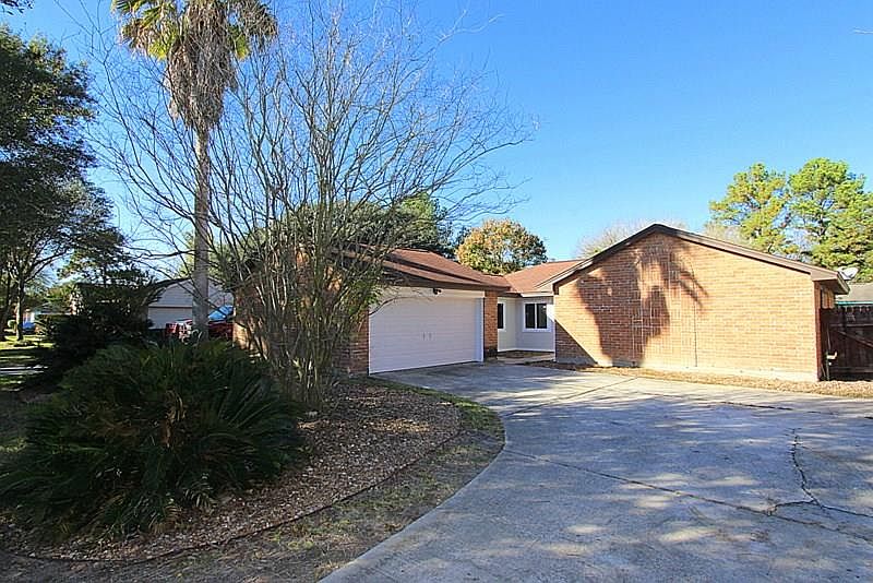 1st image of 13930 Dominique Dr