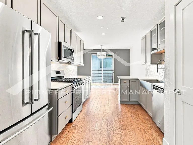 940 Navajo St — Photo 9