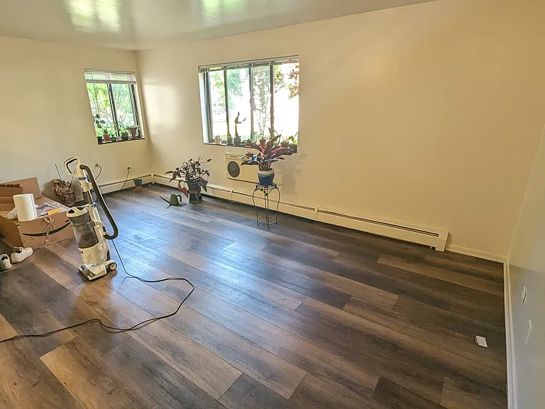 1516 W Touhy Ave #1 — Photo 6