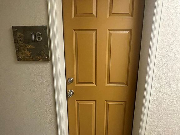 5th image of 1629 Clarkson Street #16