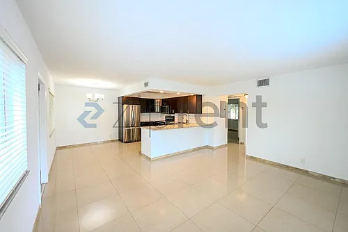 1250 Miami Rd #6 Photo 1