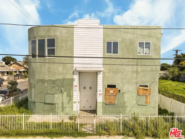 6500 S Main St, Los Angeles, CA 90003