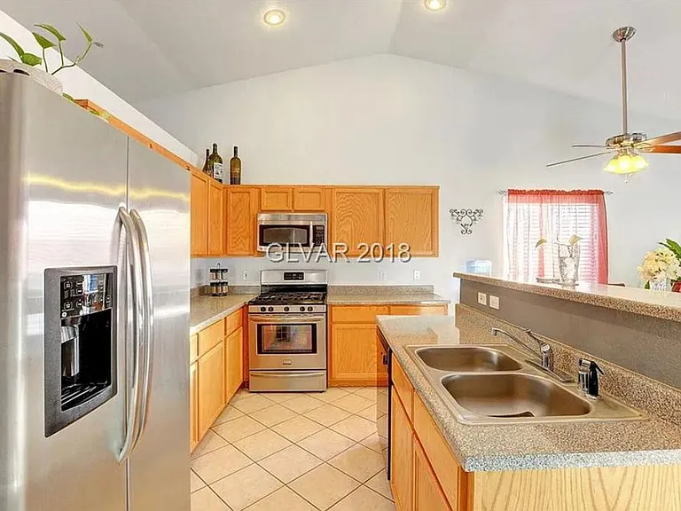 637 Turtleback Dr — Photo 11