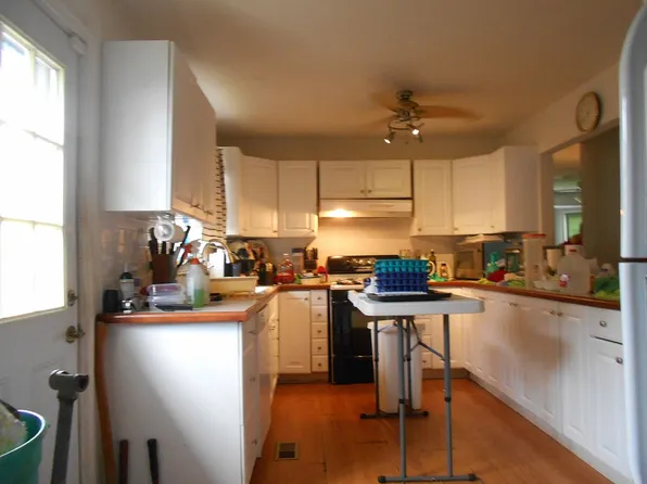 1533 Hawthorne Dr, Chesapeake, VA 23325