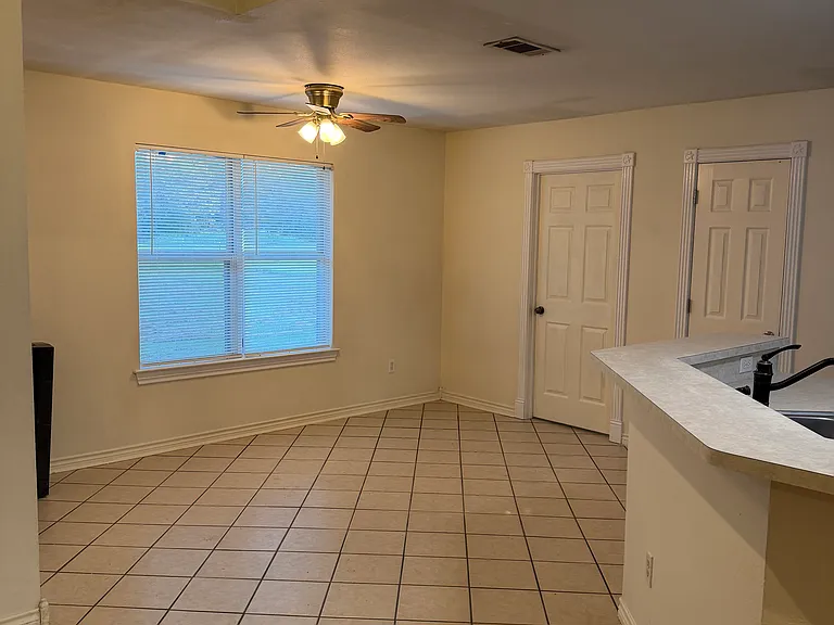2208 Albert Broadfoot St — Photo 7