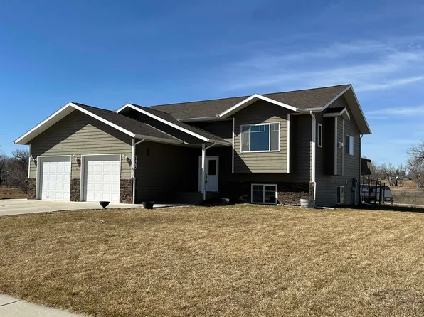 1467 Walworth St, Belle Fourche, SD 57717