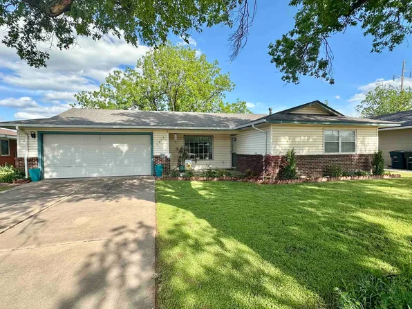 1913 Kiowa Dr, Enid, OK 73703
