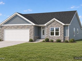 1326 S Grandview Dr, Oak Harbor, OH 43449