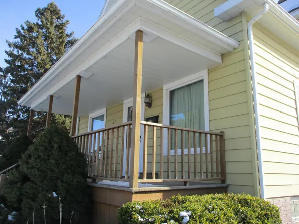 165 Guilford St, Sheboygan Falls, WI 53085