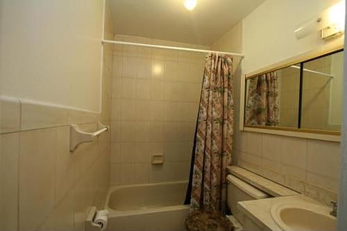 5th image of 11211 Atlantic Ave