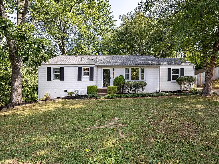 632 Watsonwood Dr — Photo 1