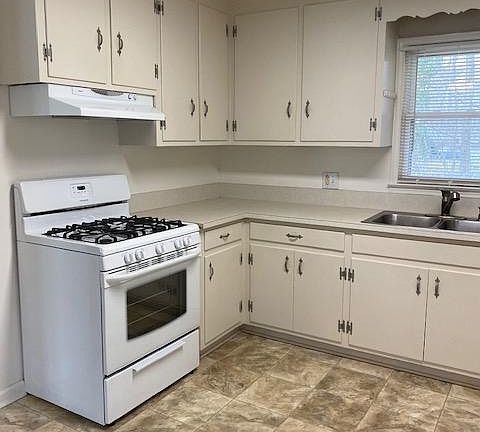 3rd image of 12907 Nettles Dr
