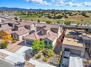 4762 Viento Del Norte, Santa Fe, NM 87507
