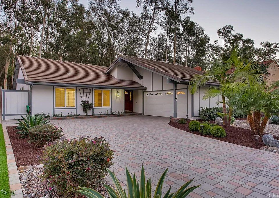 1st image of 10679 Canyon Lake Dr