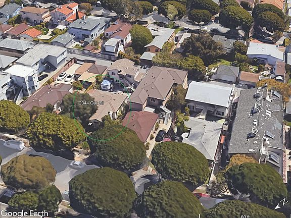 3rd image of 2344 Oak St