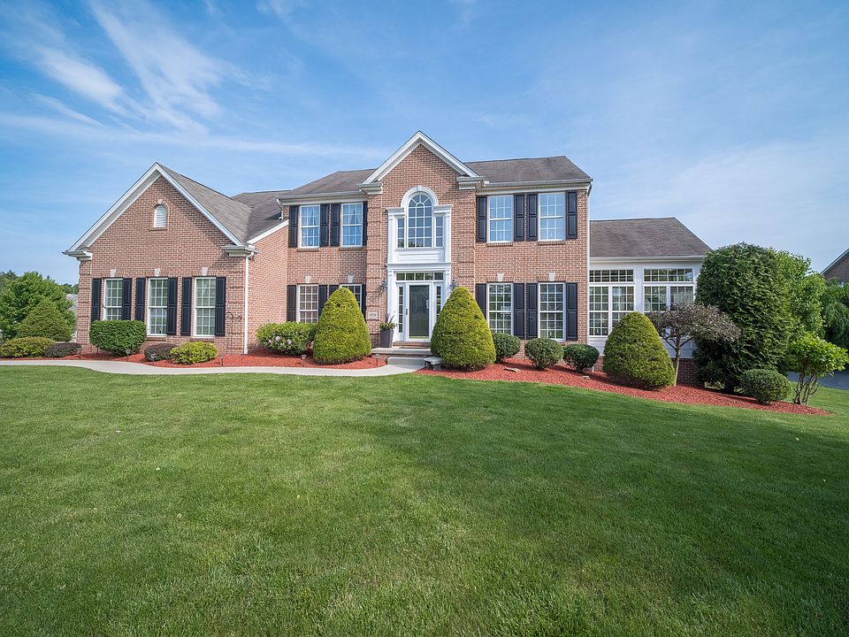 1st image of 503 Brighton Ct