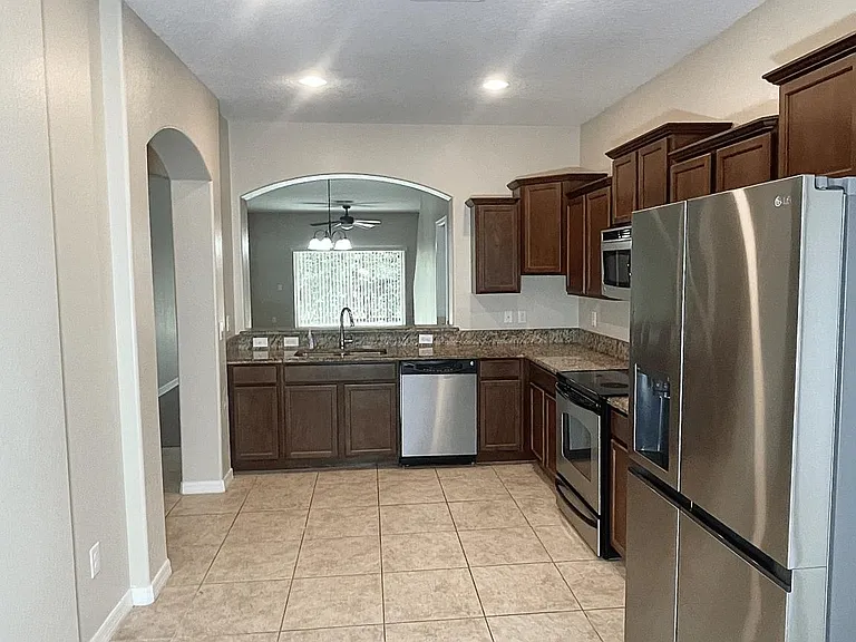4167 Shadetree Ln — Photo 7
