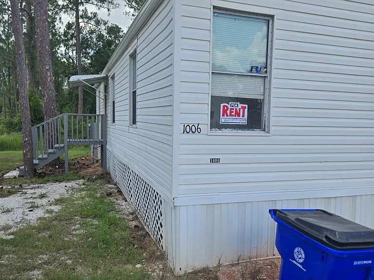 1006 W Maxanna Blvd — Photo 17
