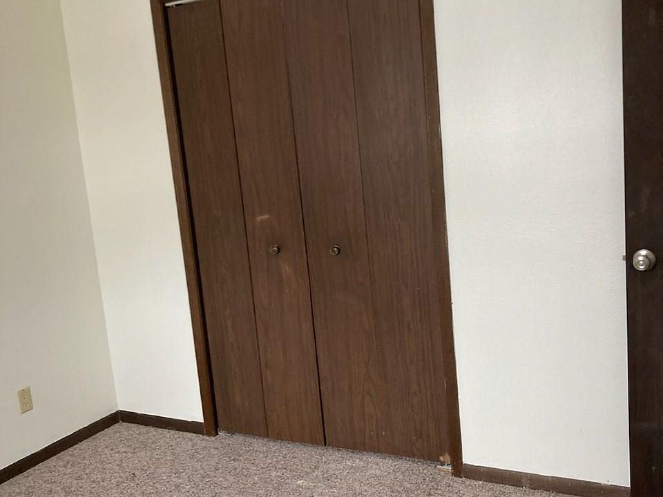2nd image of 450 N Dubuque St APT C1
