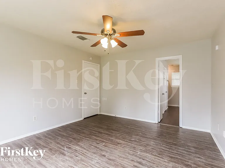 17522 Davenway Dr — Photo 9