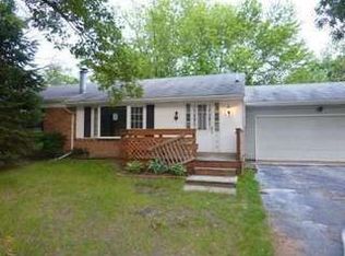 130 E Beechdale St, Commerce Township, MI